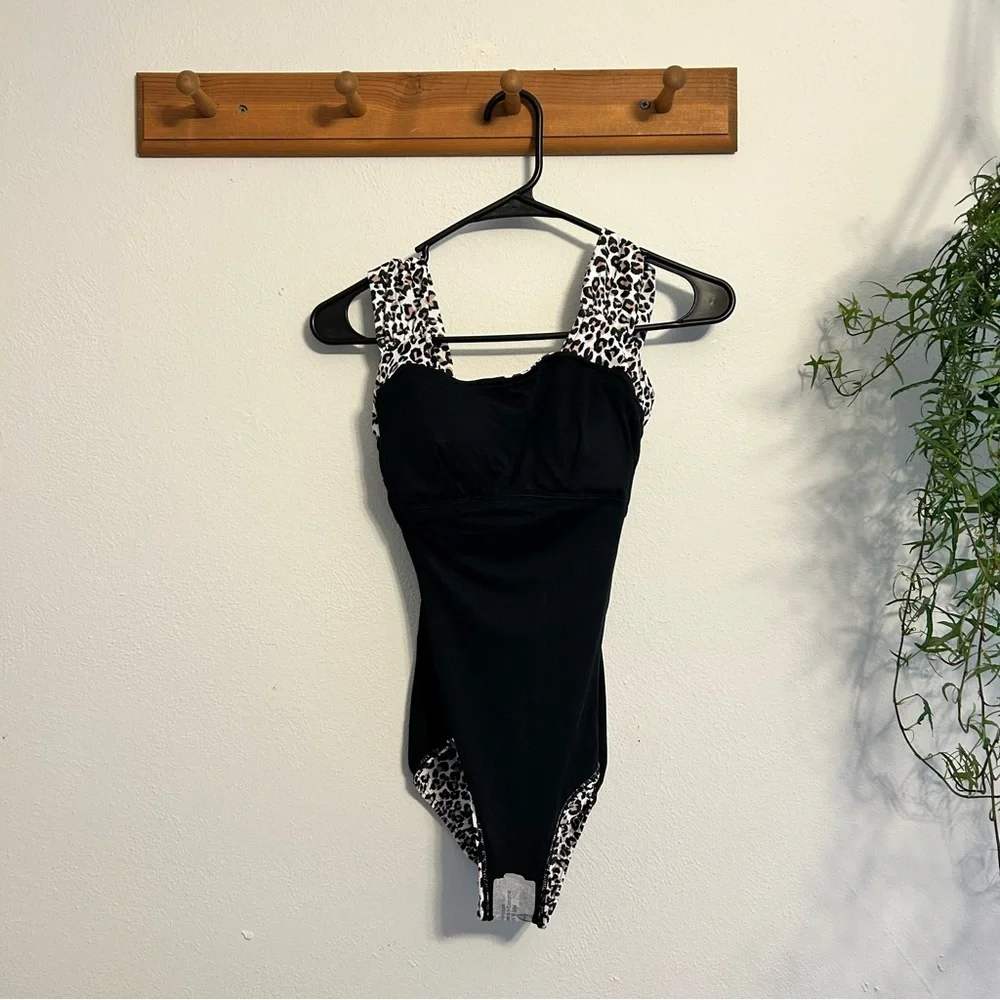 Albion nwt swimsuit